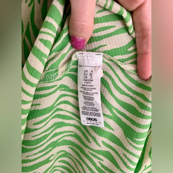 ASOS DESIGN tie front button up midi dress in green animal print - Picture 5 of 5